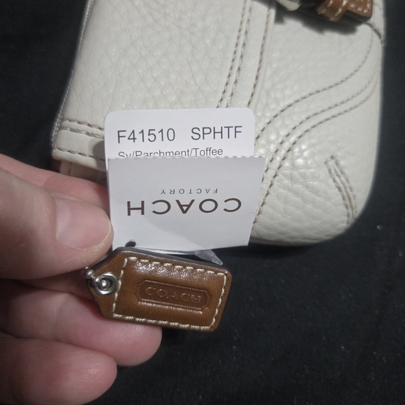 Coach Pebbled Leather Wristlet Y2K Mini Bag - Picture 10 of 11